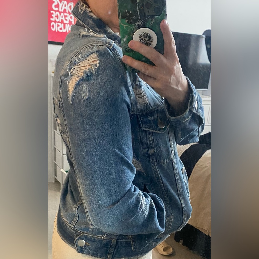 Distressed Denim Jacket‎ - Picture 2 of 8